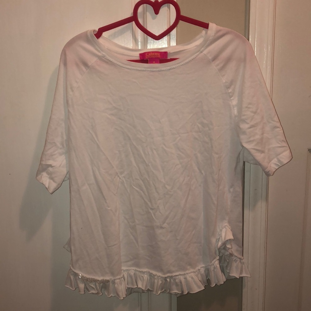 🛍 White Blouse with Ruffle Bottom🤍